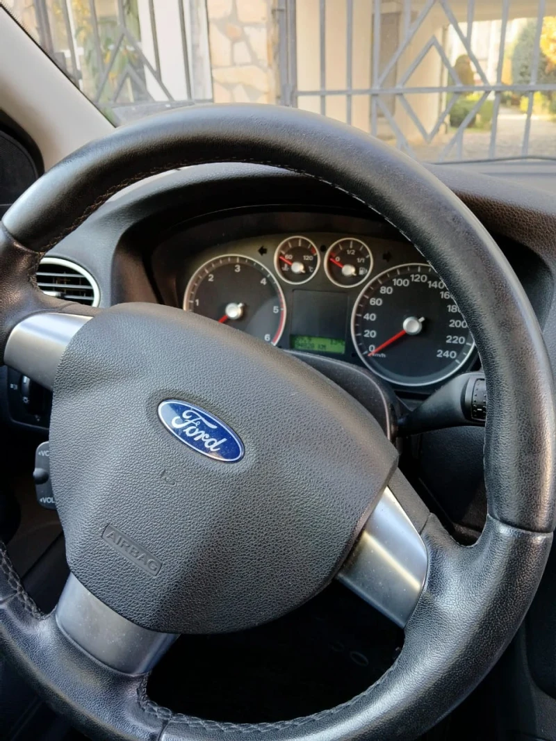 Ford Focus, снимка 6 - Автомобили и джипове - 48658303