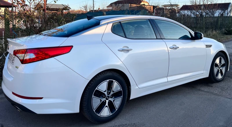 Kia Optima, снимка 2 - Автомобили и джипове - 49565708