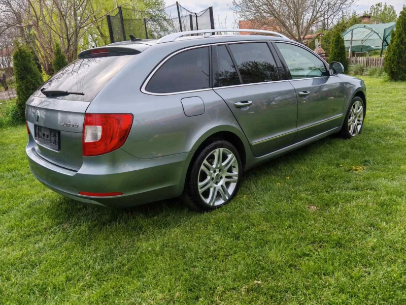 Skoda Superb, снимка 4 - Автомобили и джипове - 51316310