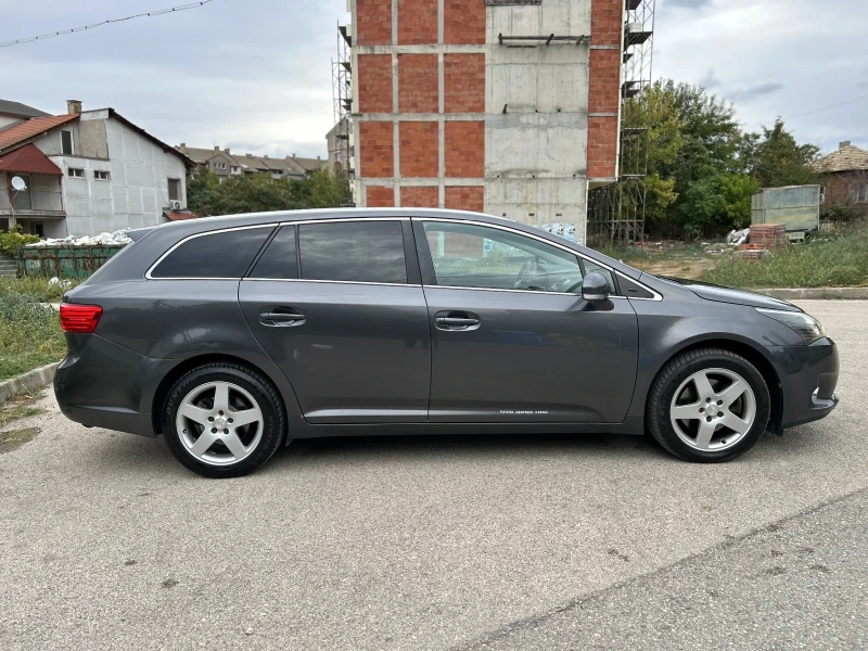Toyota Avensis D4D, снимка 7 - Автомобили и джипове - 52356732