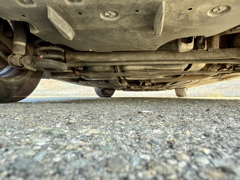 Toyota Prius Plug-in hybrid, снимка 6 - Автомобили и джипове - 52569316