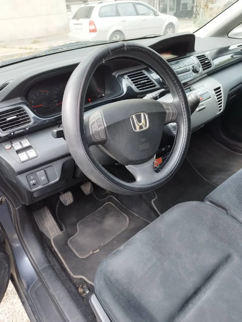Honda Fr-v, снимка 6 - Автомобили и джипове - 52298129