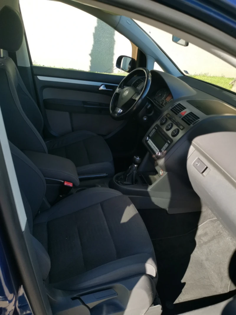 VW Touran Face lift , снимка 6 - Автомобили и джипове - 52424851
