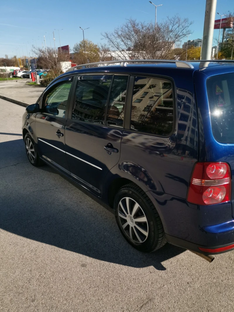 VW Touran Face lift , снимка 5 - Автомобили и джипове - 52424851