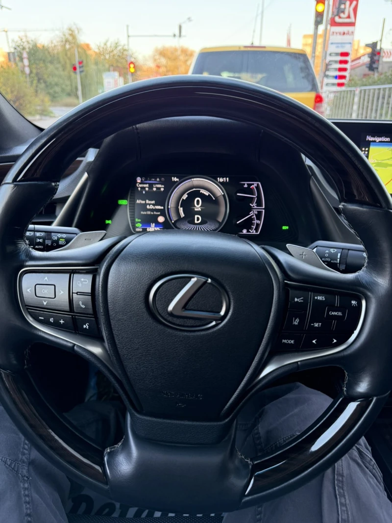 Lexus ES 300 Business Premium Luxury , снимка 8 - Автомобили и джипове - 52455472