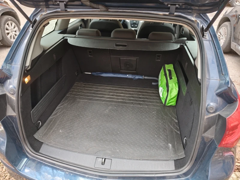 Opel Astra 1.4Т/140 кс/газ, снимка 12 - Автомобили и джипове - 53211653