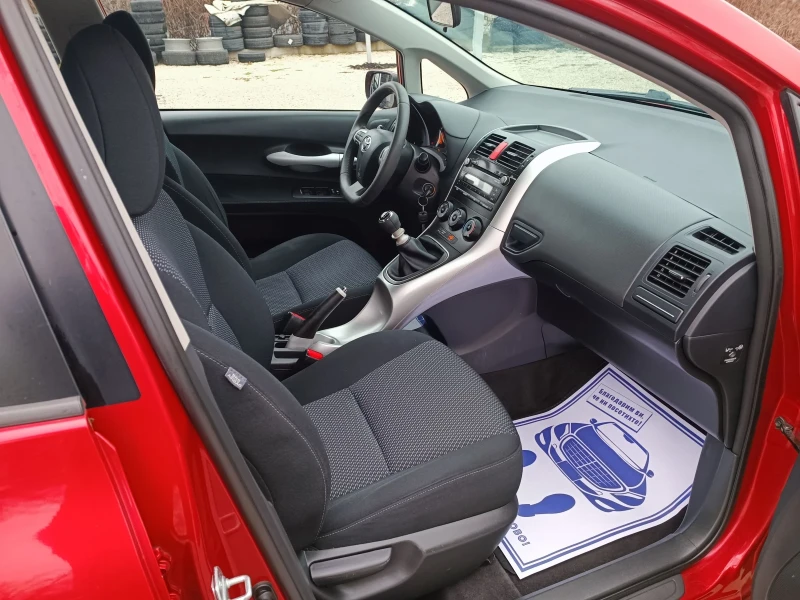 Toyota Auris 1.6i-132кс-ШВЕЙЦАРИЯ-РЪЧКА-6ск-FACELIFT, снимка 13 - Автомобили и джипове - 53294728