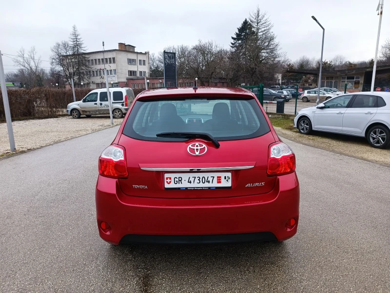 Toyota Auris 1.6i-132кс-ШВЕЙЦАРИЯ-РЪЧКА-6ск-FACELIFT, снимка 4 - Автомобили и джипове - 53294728