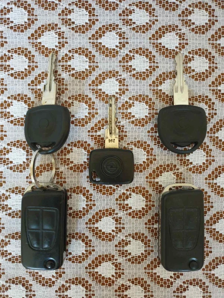 Opel Astra, снимка 11 - Автомобили и джипове - 52340433