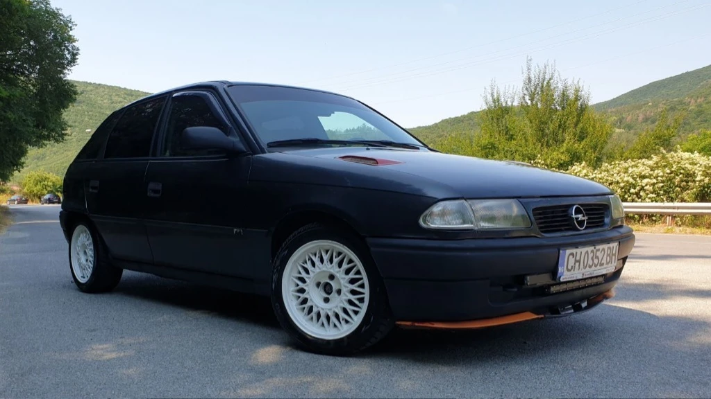 Opel Astra, снимка 1