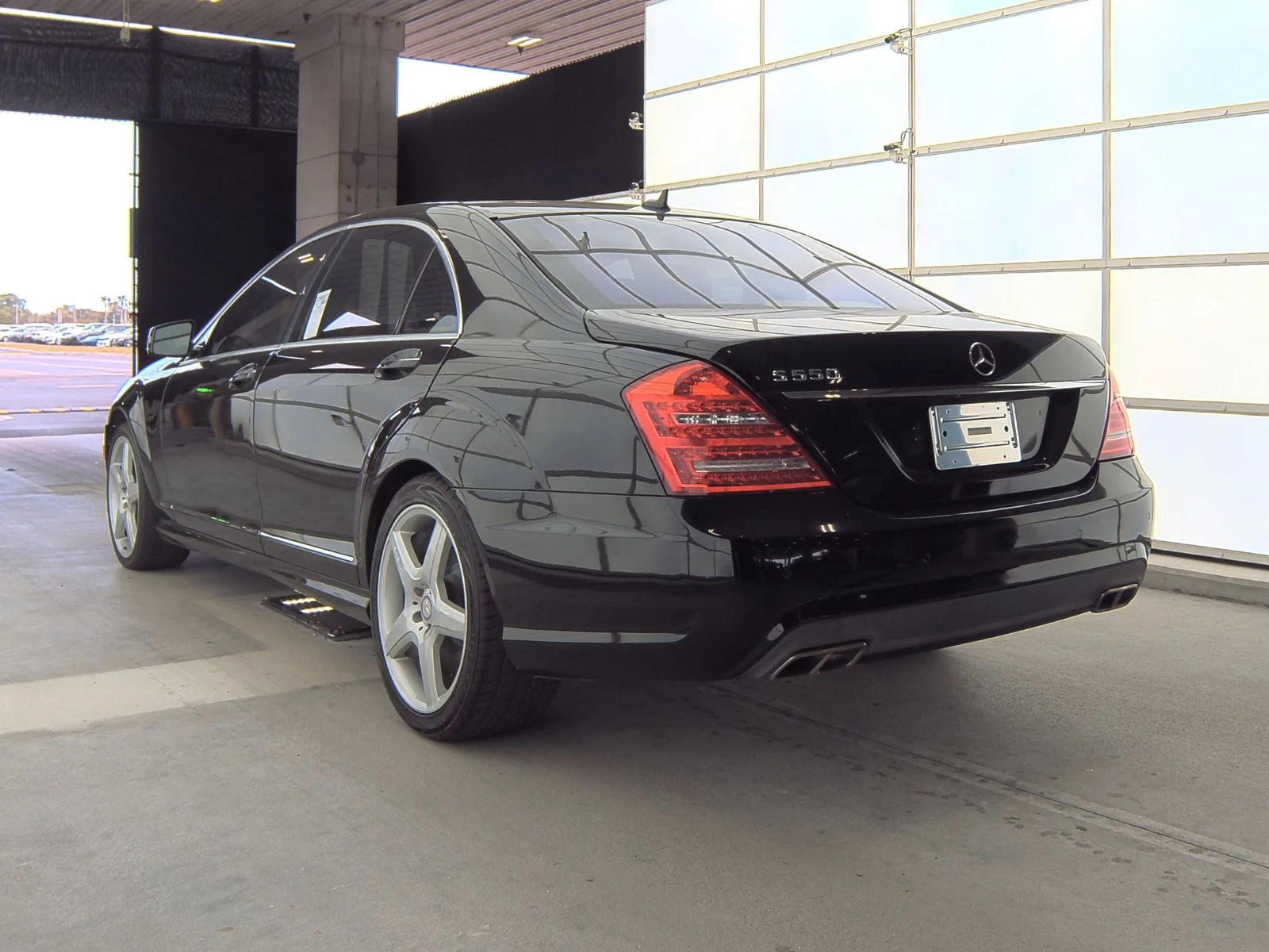 Mercedes-Benz S 550 AMG-Pack* Harman/Kardon* Подгрев* Обдух* М. Зона*  - изображение 7