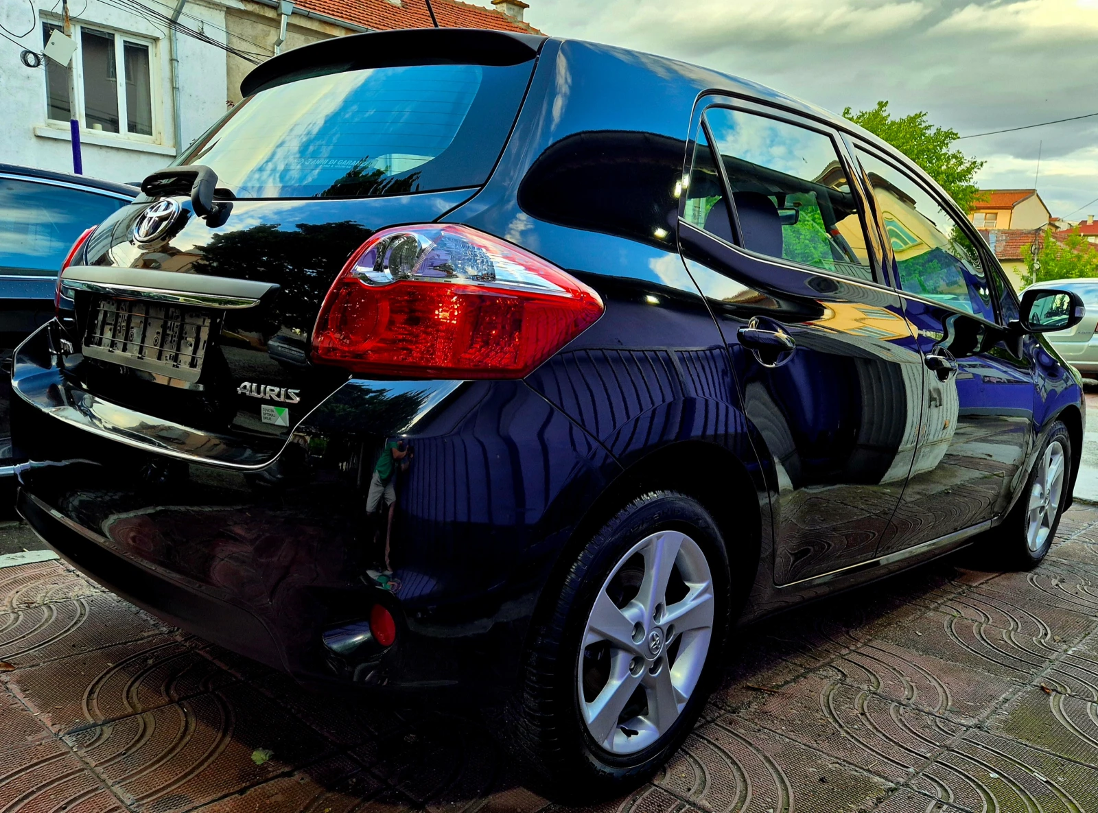 Toyota Auris 1.4d4d-new-facelift-veriga-6speed-japan  - изображение 5