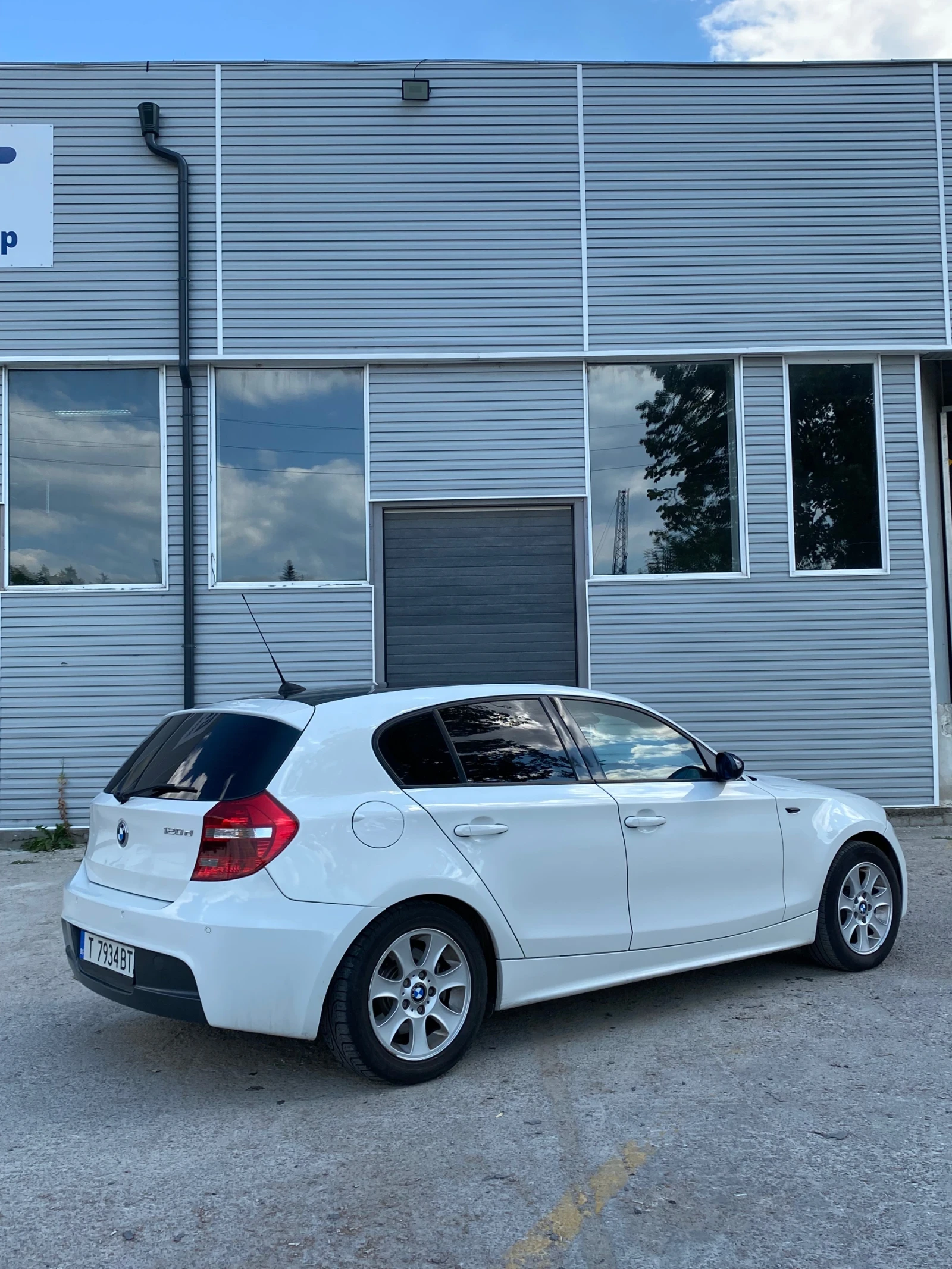 BMW 120  - изображение 4