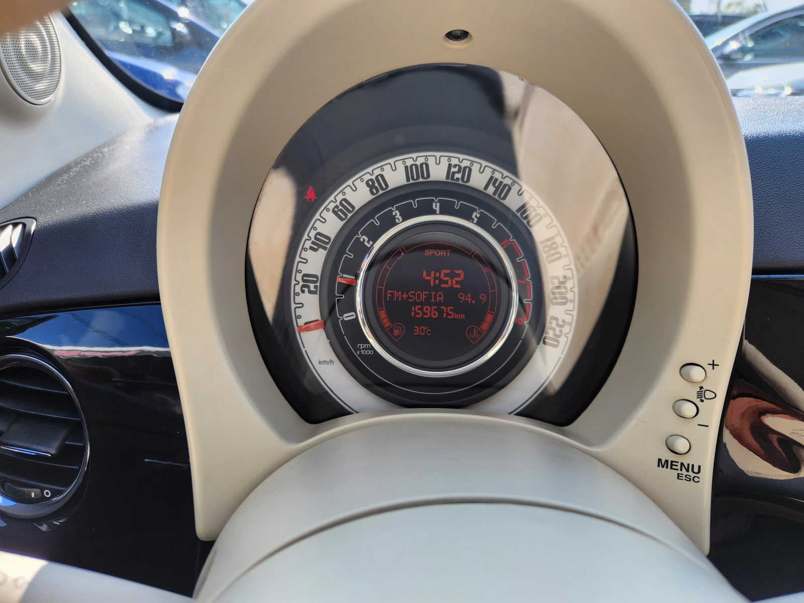 Fiat 500 CABRIO 1.4i-100к.с- EURO 5b -КЛИМАТИК-ШВЕЙЦАРИЯ - изображение 9