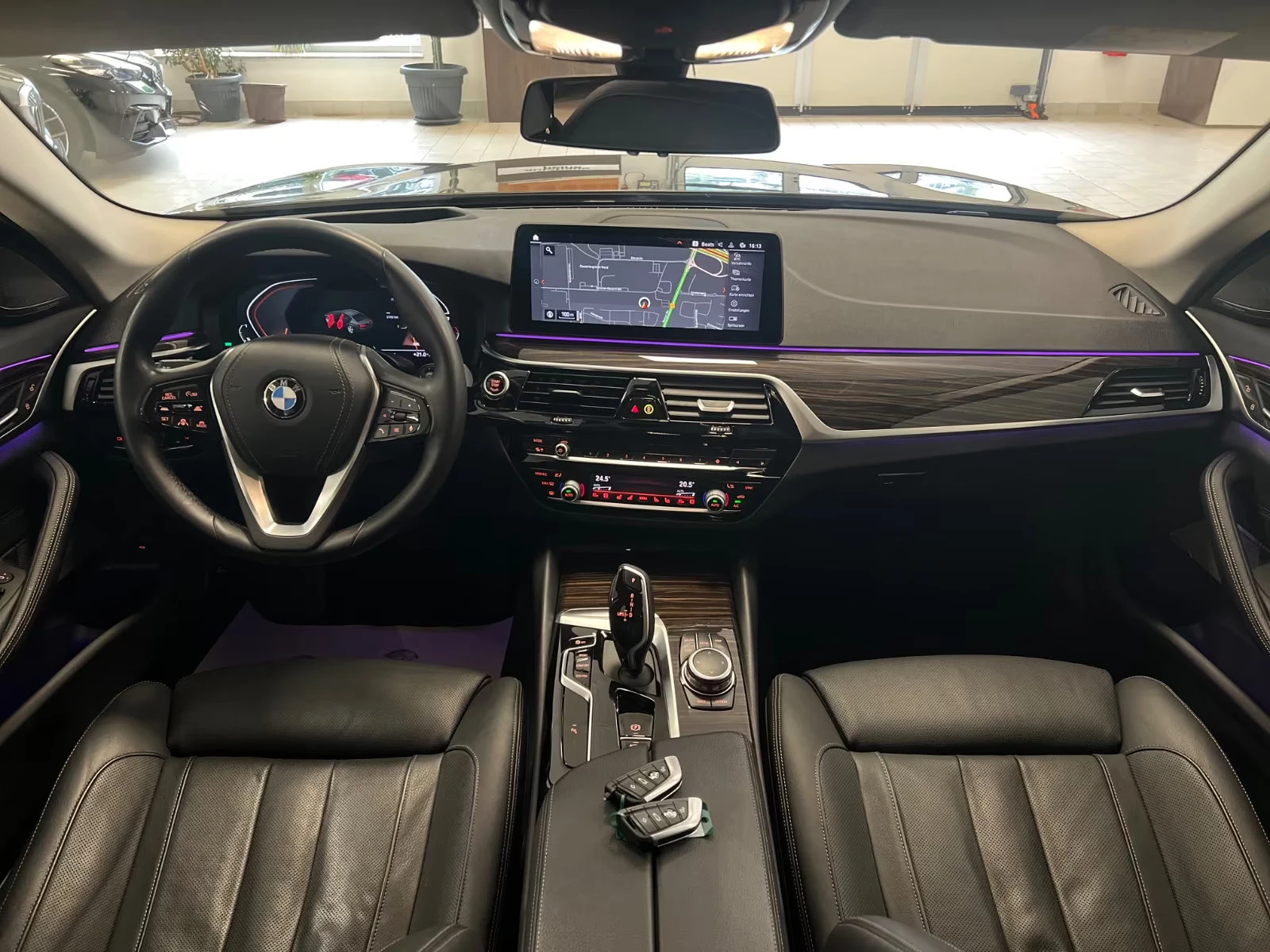 BMW 530 d/xDRIVE/286HP/HUD/LASER/MASSAGE/P&D/D.ASS/575f | Mobile.bg   11