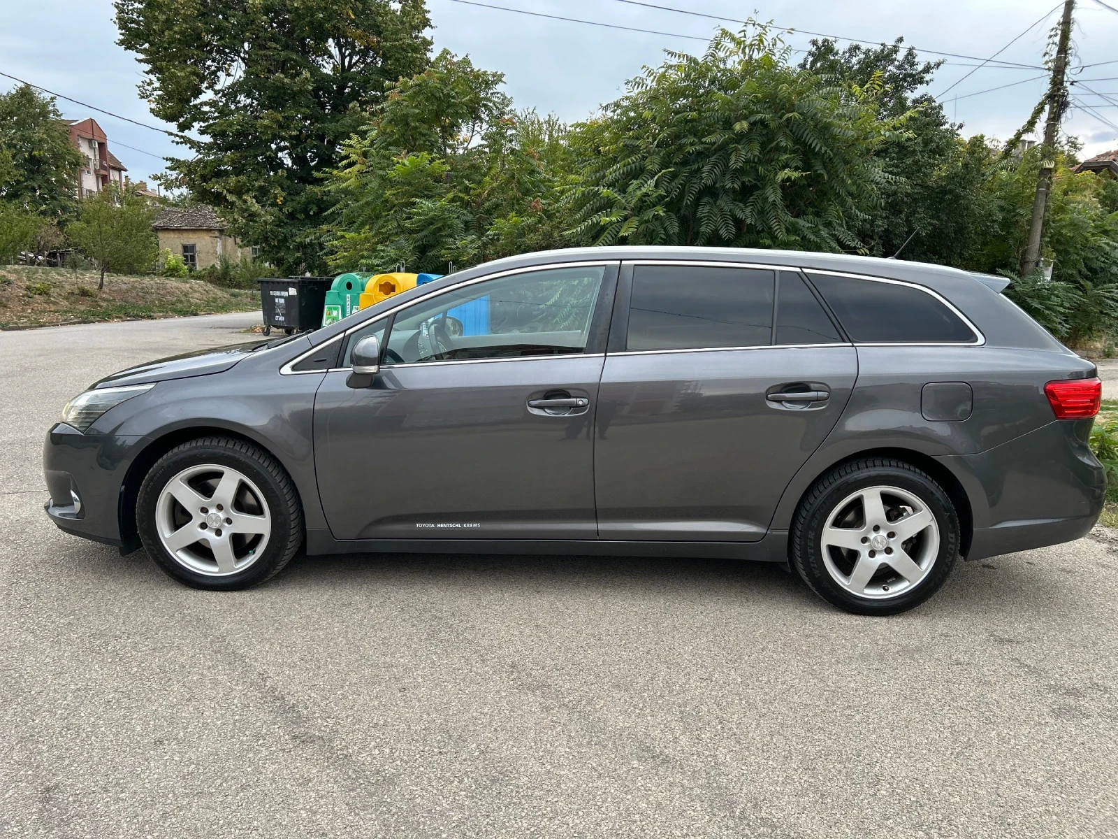 Toyota Avensis D4D - изображение 8