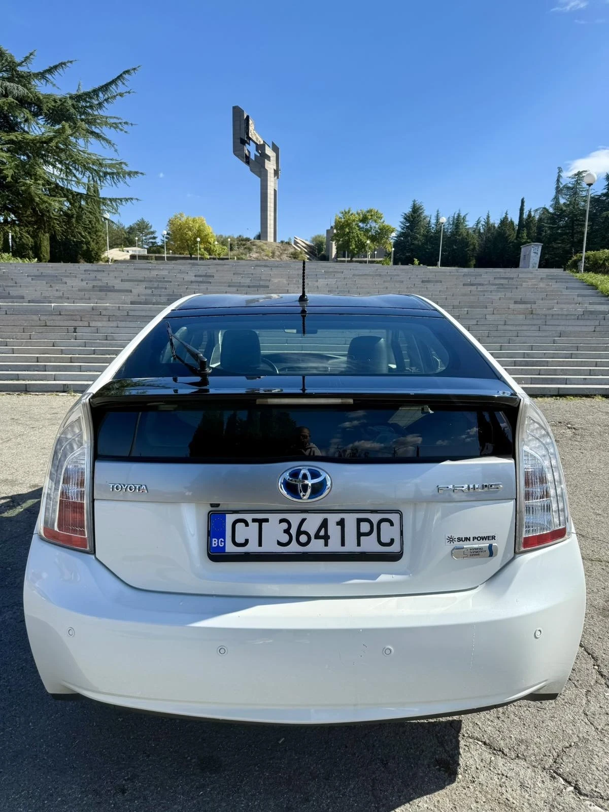 Toyota Prius Plug-in hybrid | Mobile.bg — изображение 4