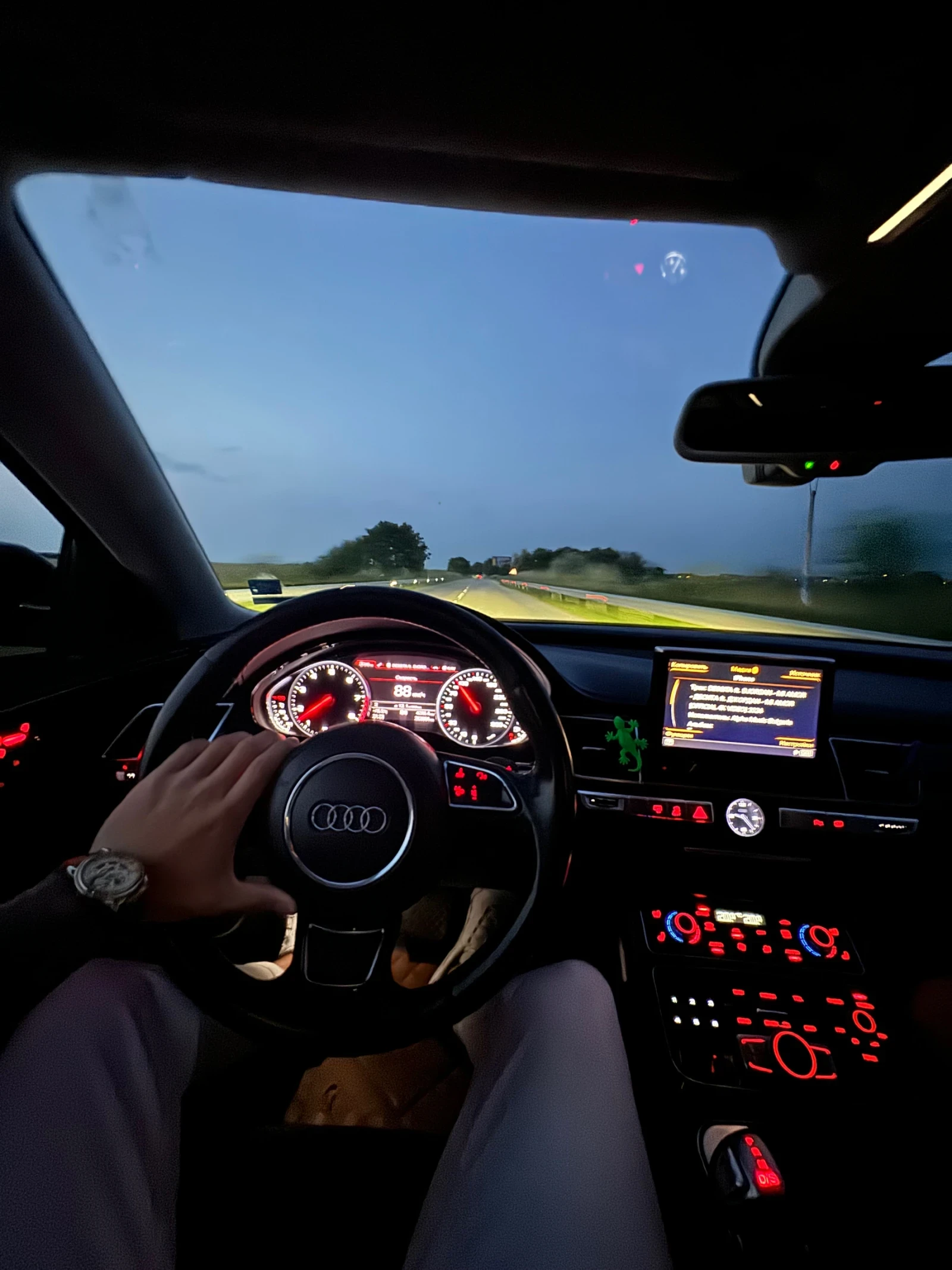 Audi A8 | Mobile.bg — изображение 11