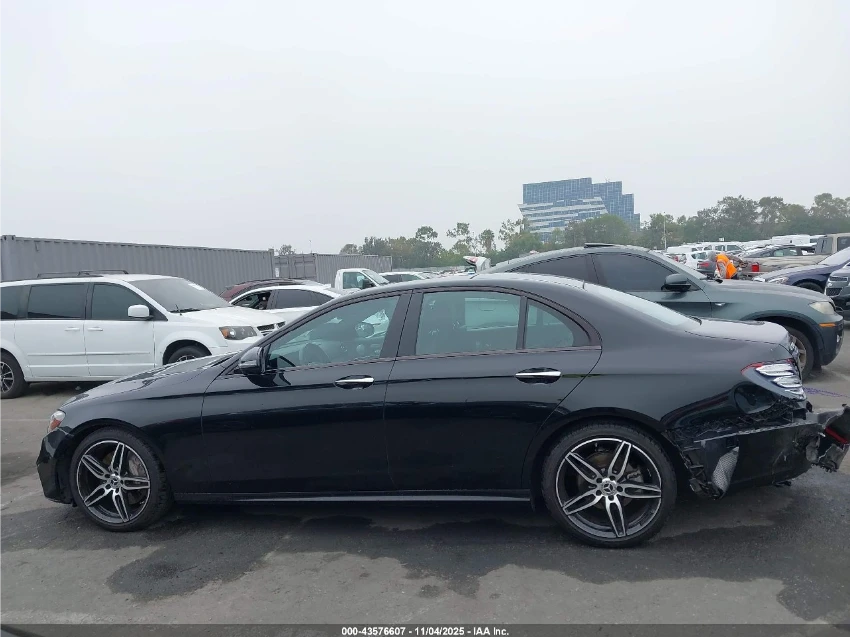 Mercedes-Benz E 300 AMG-PACK* BURMESTER* 360* ������� | Mobile.bg � ����������� 11