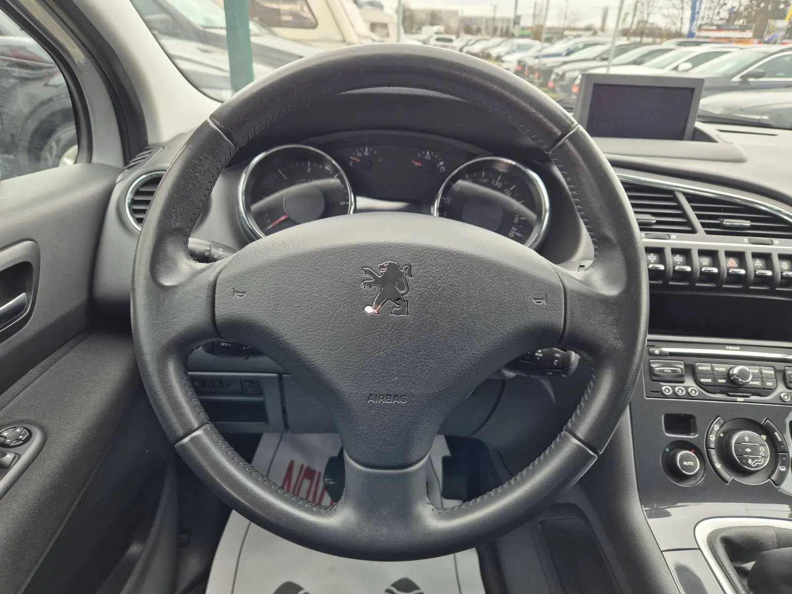 Peugeot 3008 1.6HDI-220000km - изображение 9