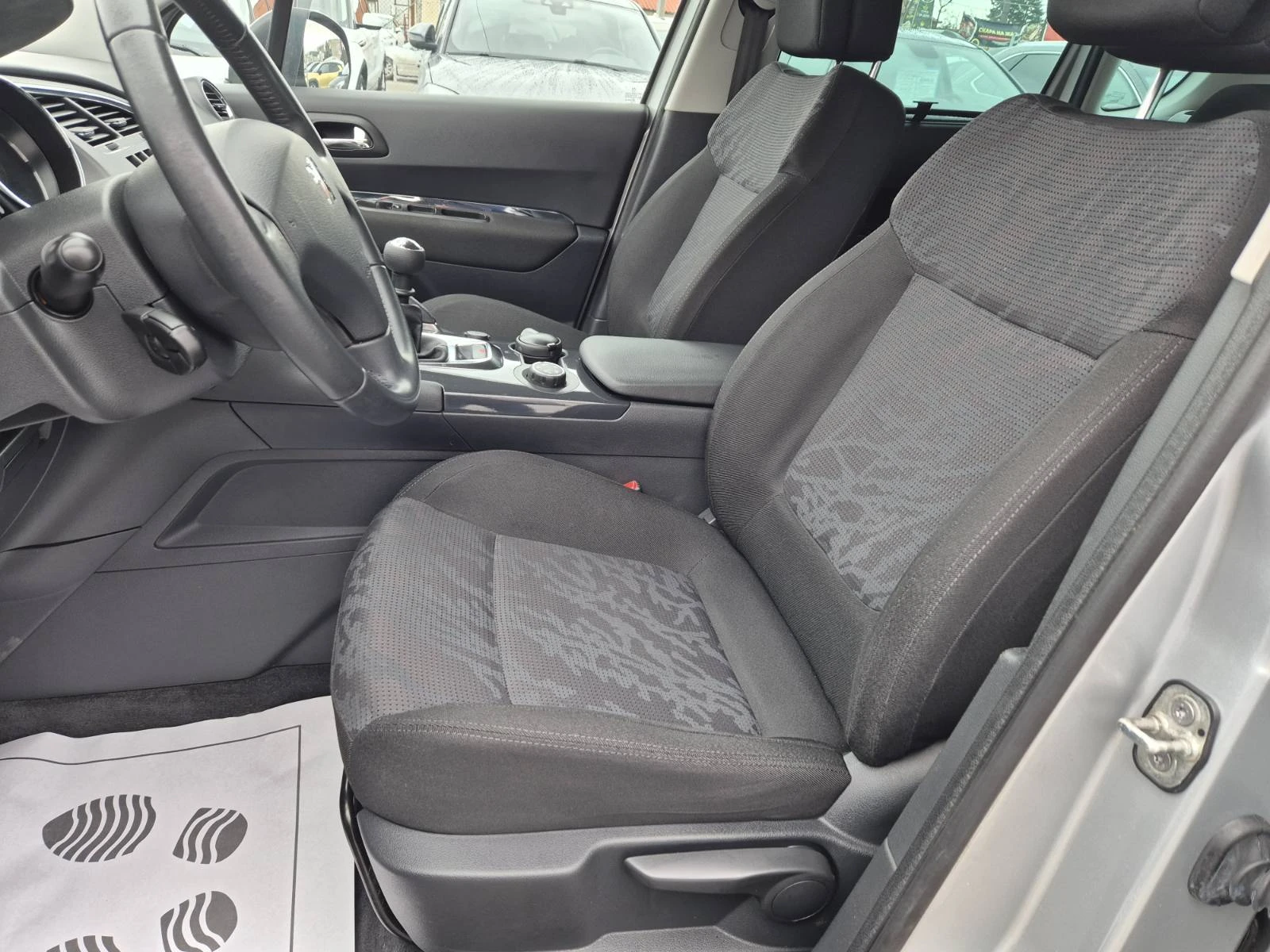 Peugeot 3008 1.6HDI-220000km - изображение 7