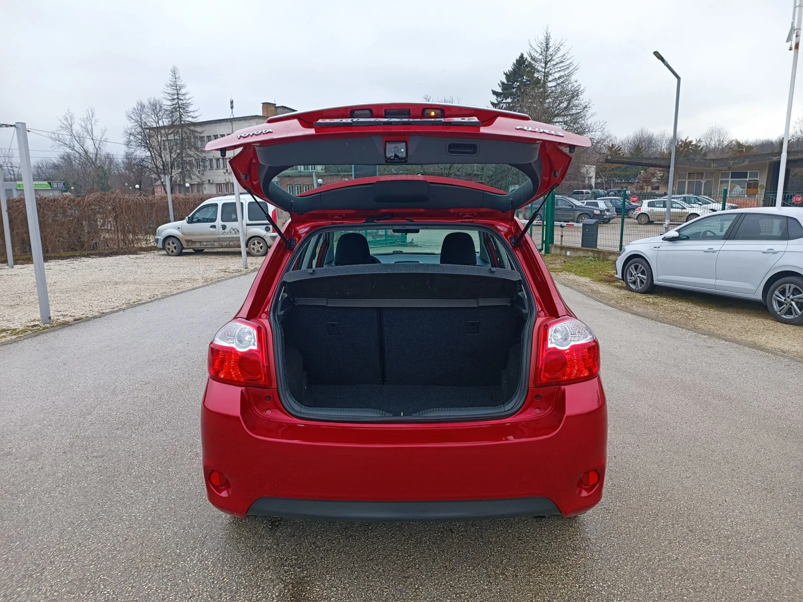 Toyota Auris 1.6i-132��-���������-�����-6��-FACELIFT | Mobile.bg � ����������� 5