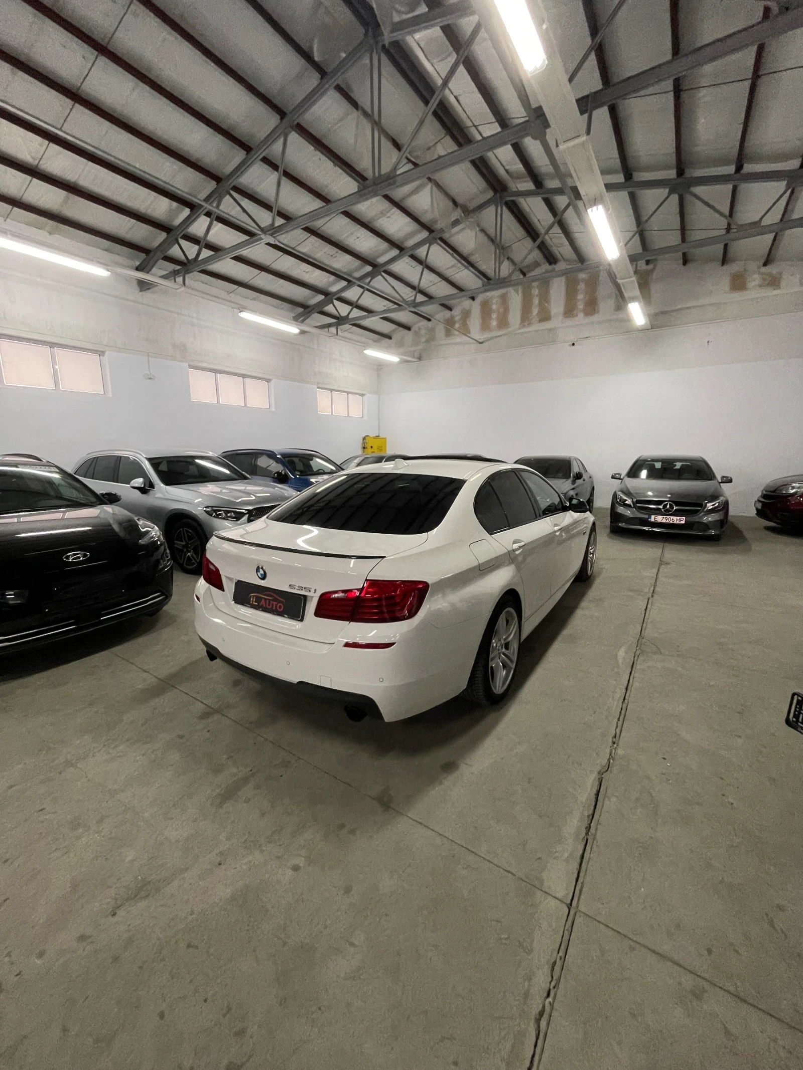 BMW 535 i/Mпак/head-up/подгрев/камера/лед адаптив/НОВА!!!, снимка 5 - Автомобили и джипове - 53932670