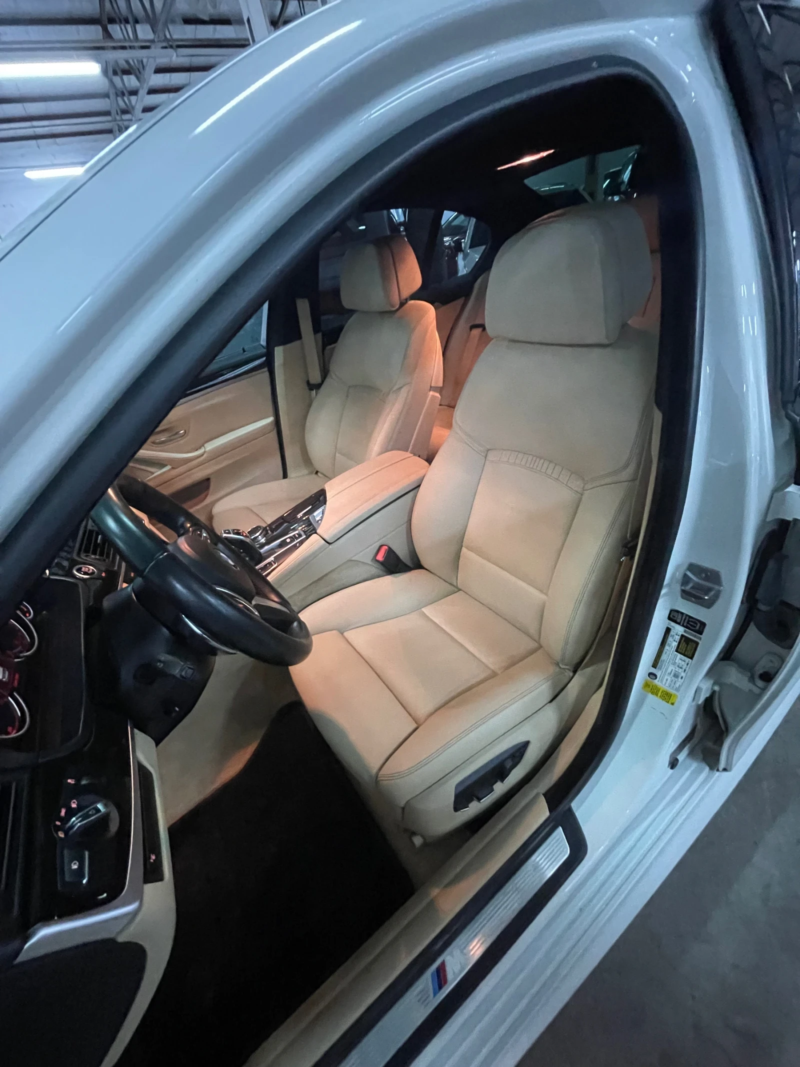 BMW 535 i/Mпак/head-up/подгрев/камера/лед адаптив/НОВА!!!, снимка 12 - Автомобили и джипове - 53932670