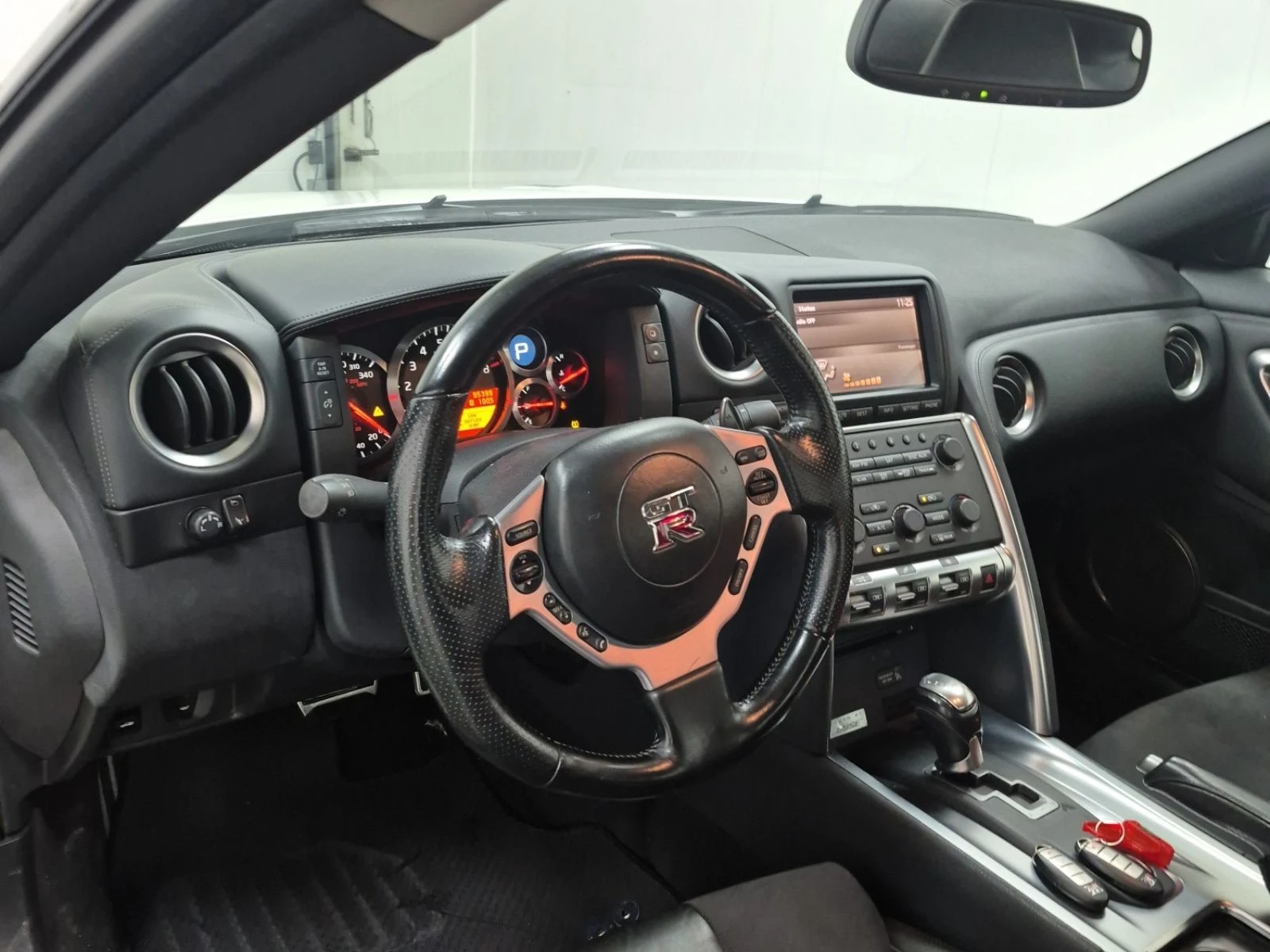 Nissan Gt-r PREMIUM АВТО КРЕДИТ, снимка 9 - Автомобили и джипове - 53949191