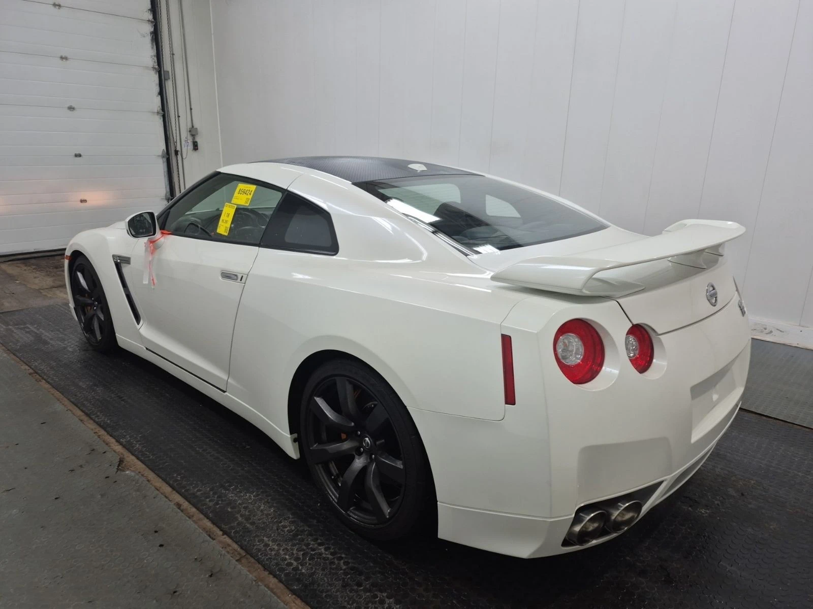 Nissan Gt-r PREMIUM АВТО КРЕДИТ, снимка 4 - Автомобили и джипове - 53949191