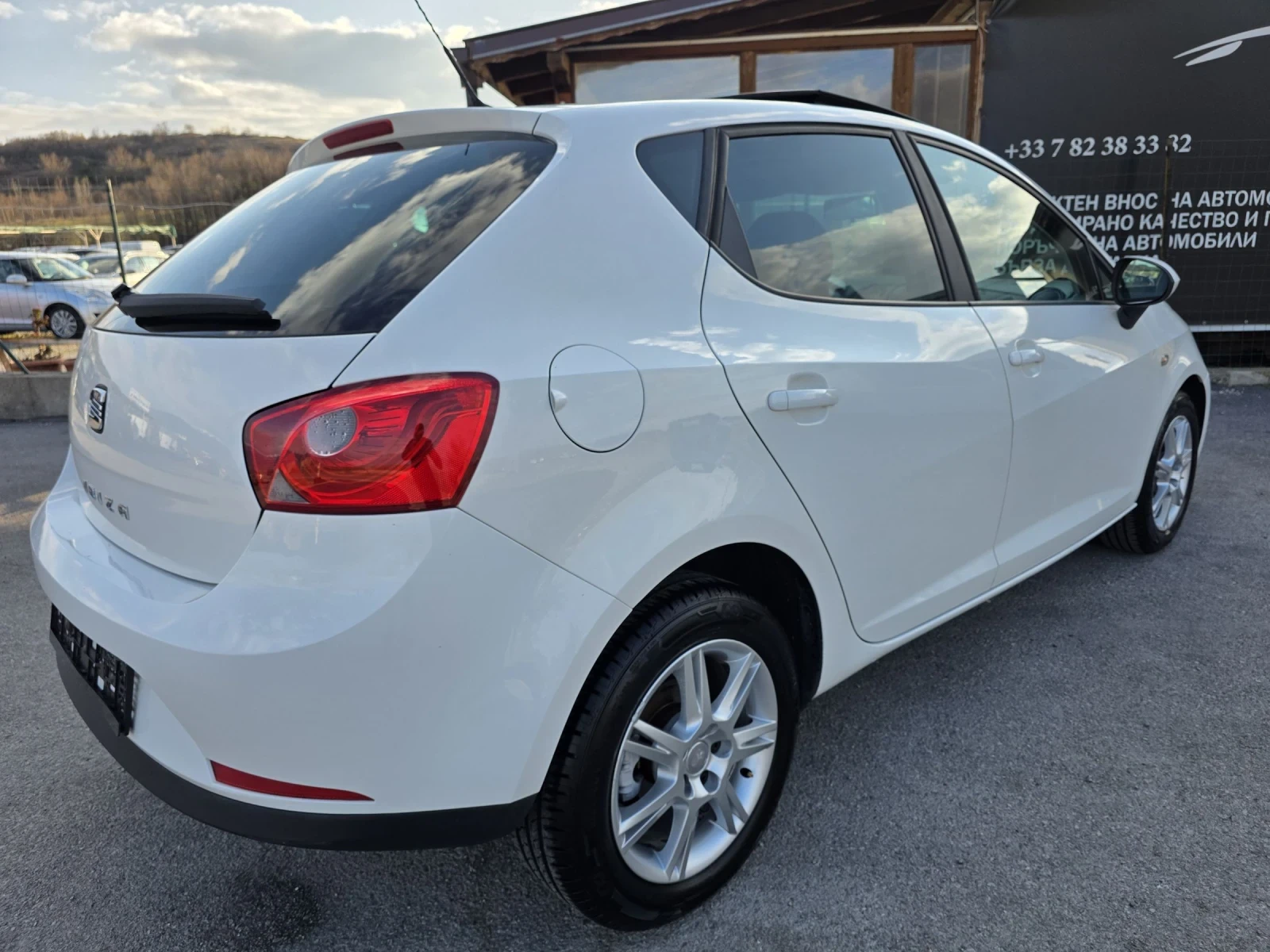 Seat Ibiza Navi, Panorama, снимка 3 - Автомобили и джипове - 53983453