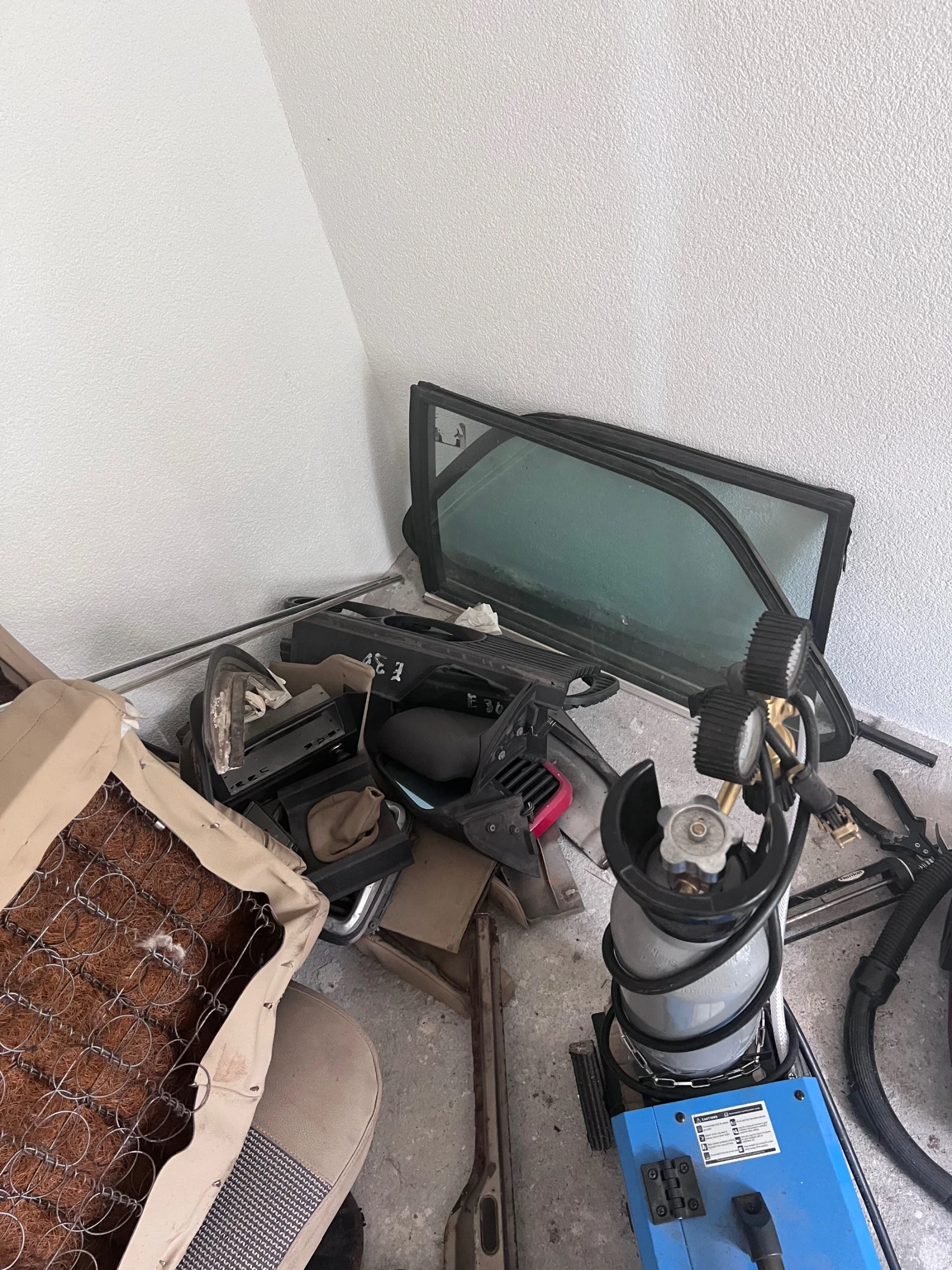 BMW 315 E21, снимка 12 - Автомобили и джипове - 54171992