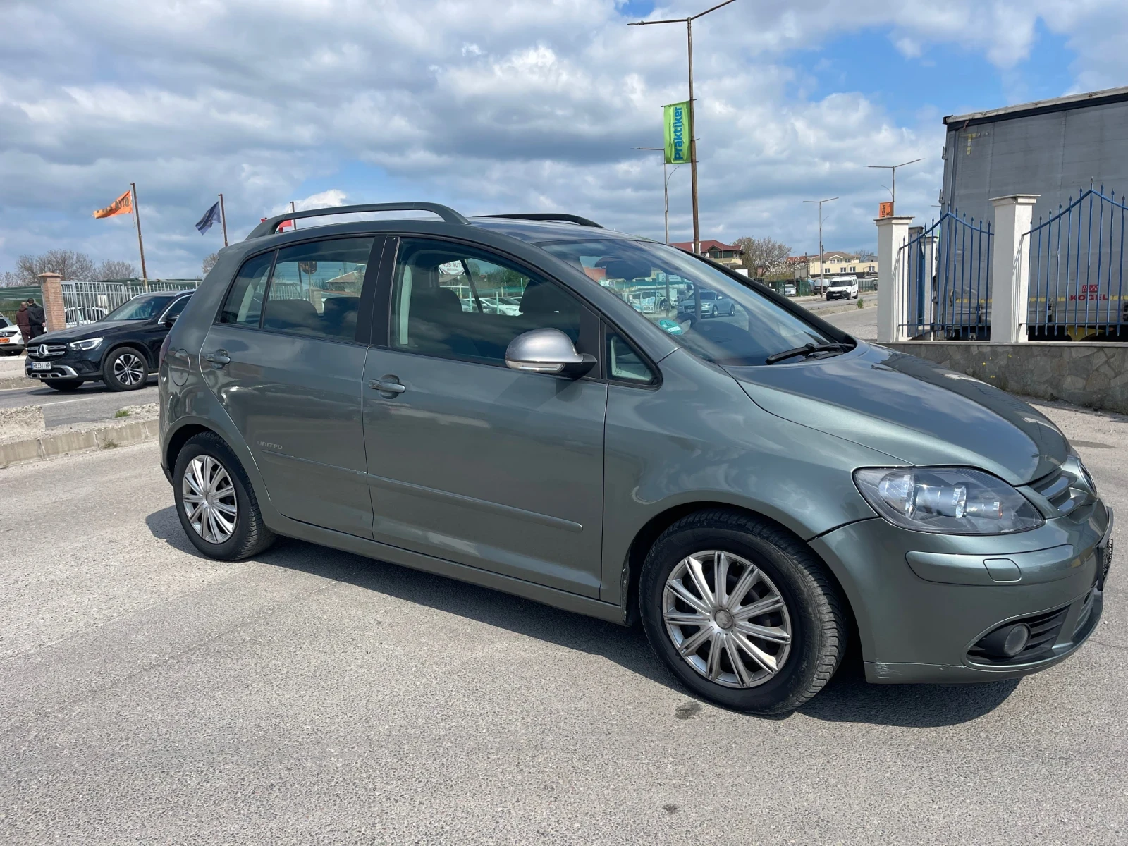 VW Golf Plus, снимка 4 - Автомобили и джипове - 54393031