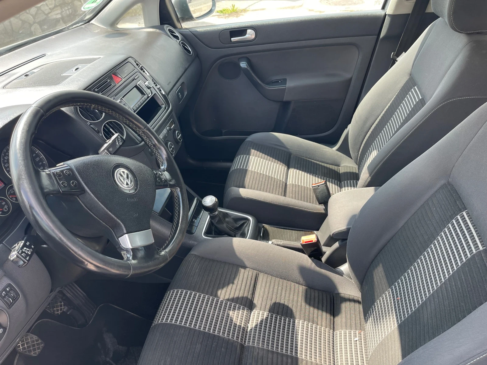 VW Golf Plus, снимка 8 - Автомобили и джипове - 54393031