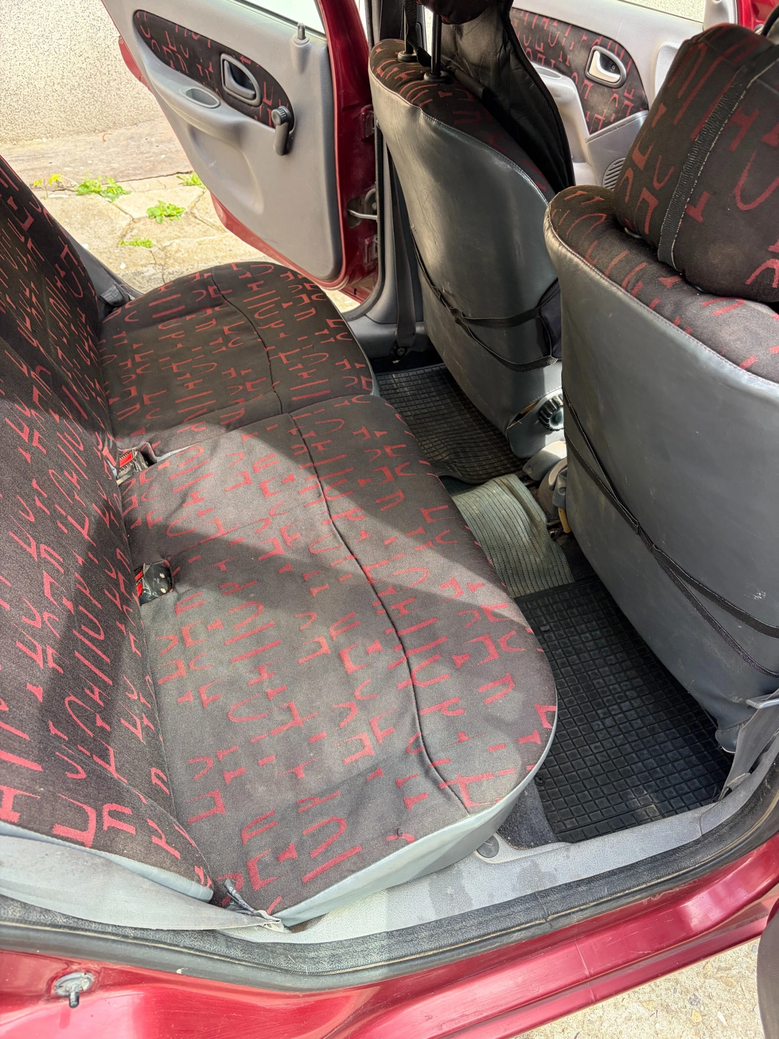 Renault Clio, снимка 14 - Автомобили и джипове - 54478620