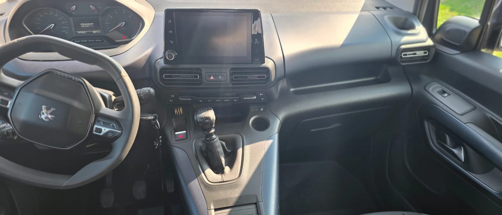 Peugeot Rifter 1, 5 - Allure, снимка 8 - Автомобили и джипове - 55317476