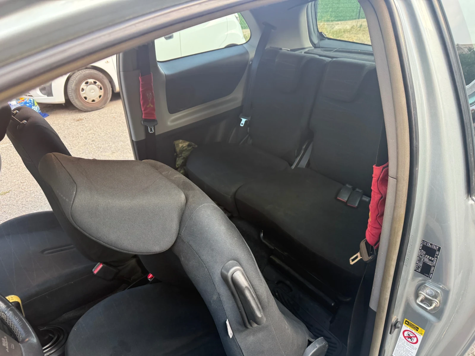 Toyota Yaris, снимка 12 - Автомобили и джипове - 55603652