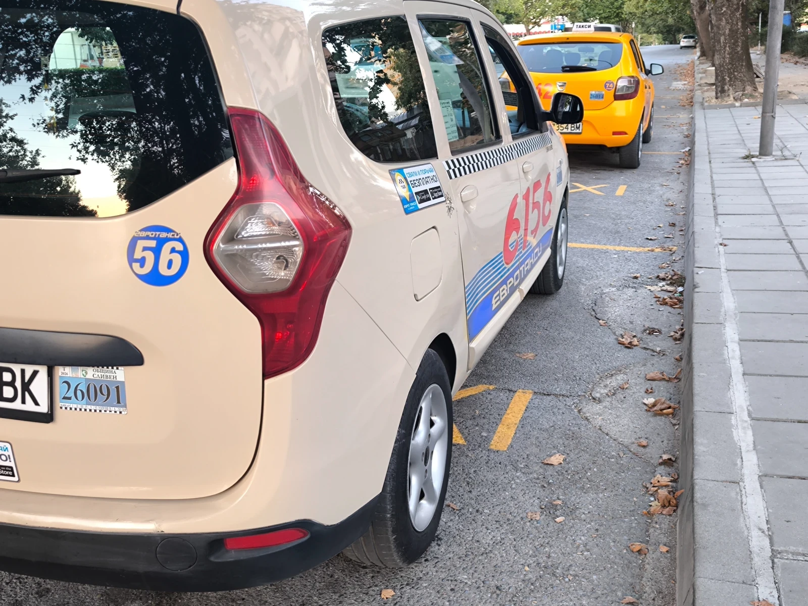 Dacia Lodgy Ван , снимка 5 - Автомобили и джипове - 55618008