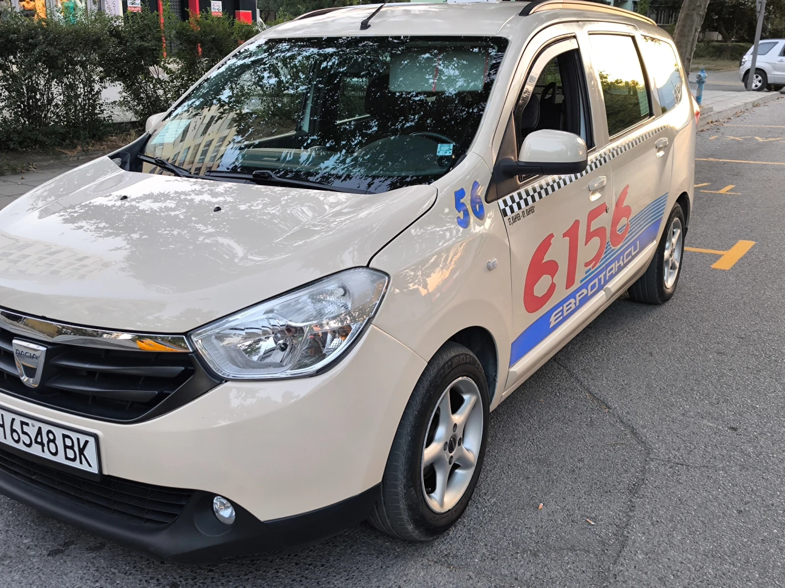 Dacia Lodgy Ван , снимка 3 - Автомобили и джипове - 55618008