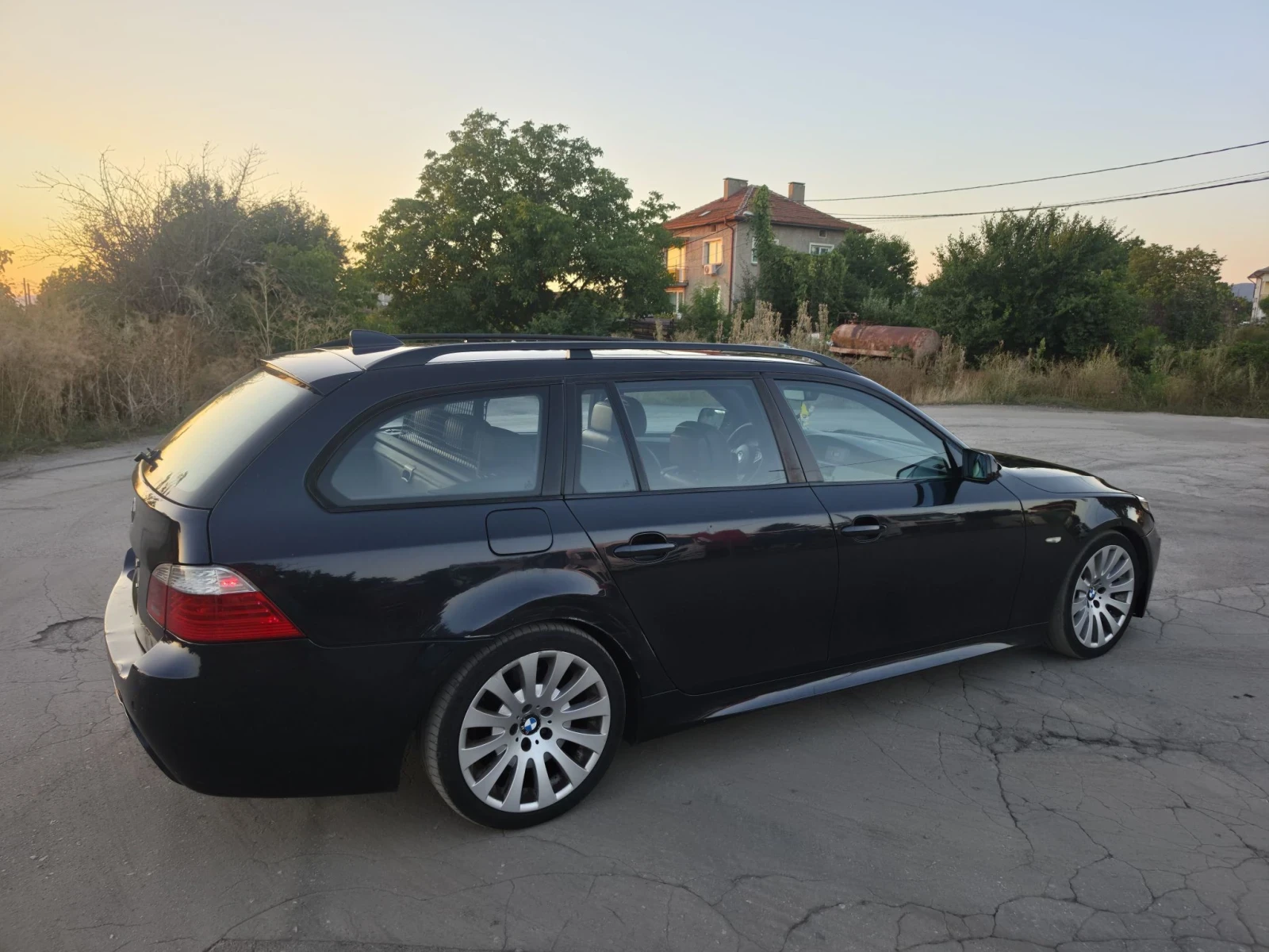 BMW 525 Face-lift, M-pack, Panorama, снимка 5 - Автомобили и джипове - 55636287