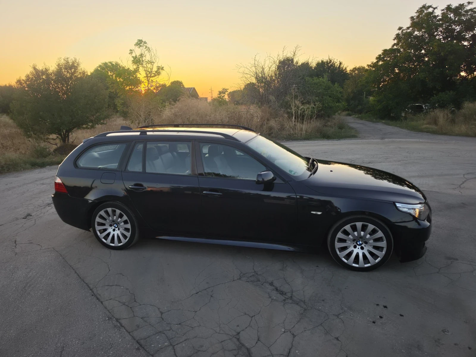 BMW 525 Face-lift, M-pack, Panorama, снимка 6 - Автомобили и джипове - 55636287