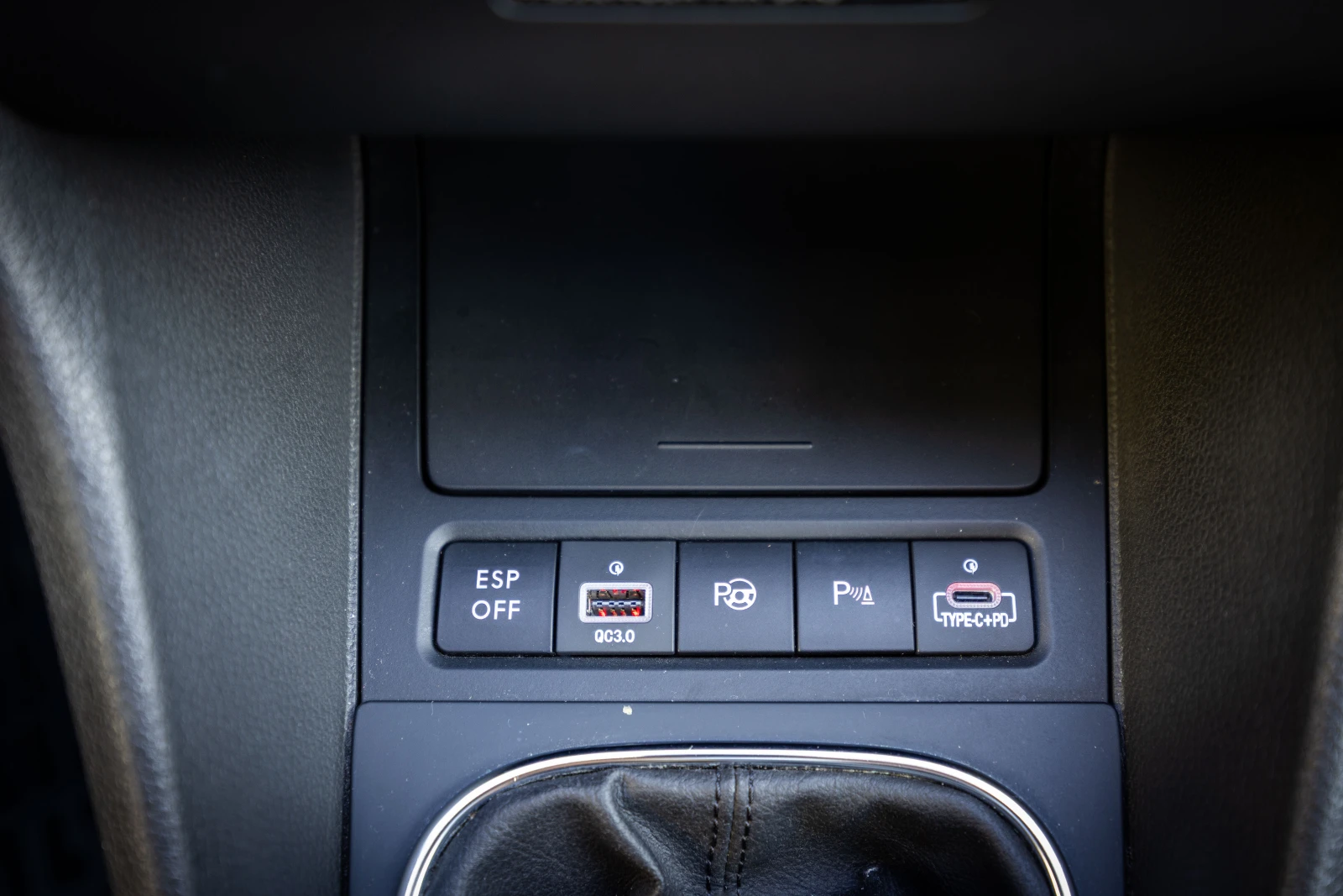 VW Golf 1.8 TSI, снимка 10 - Автомобили и джипове - 55879919