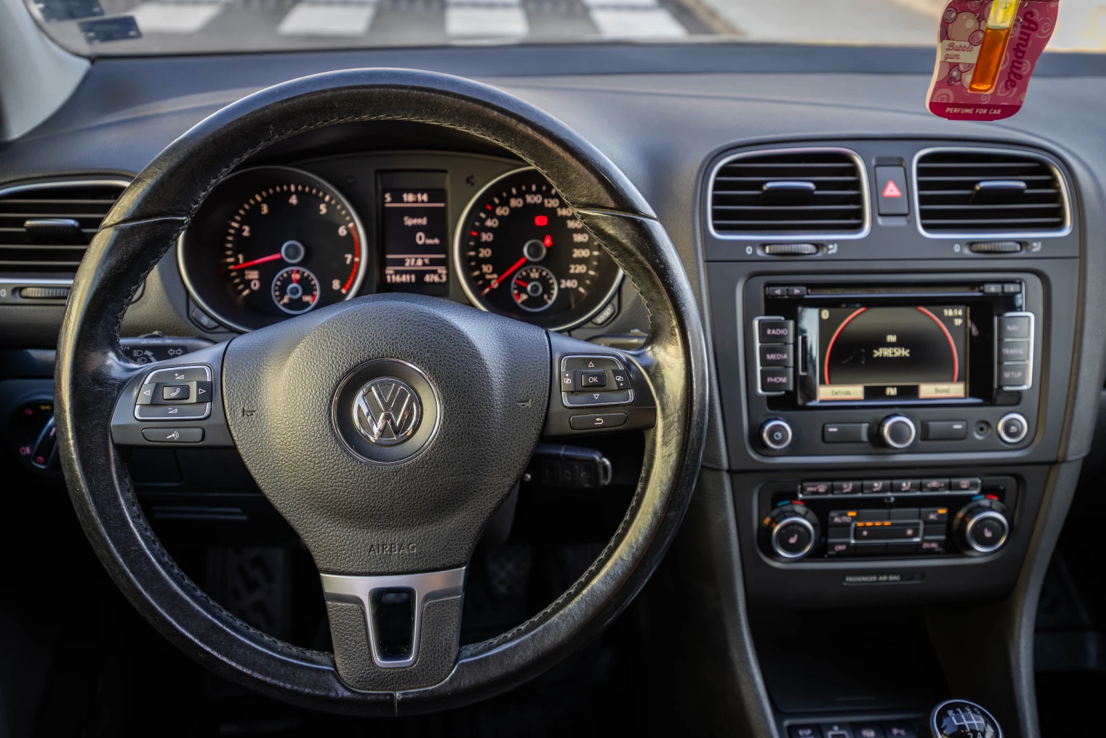 VW Golf 1.8 TSI, снимка 9 - Автомобили и джипове - 55879919