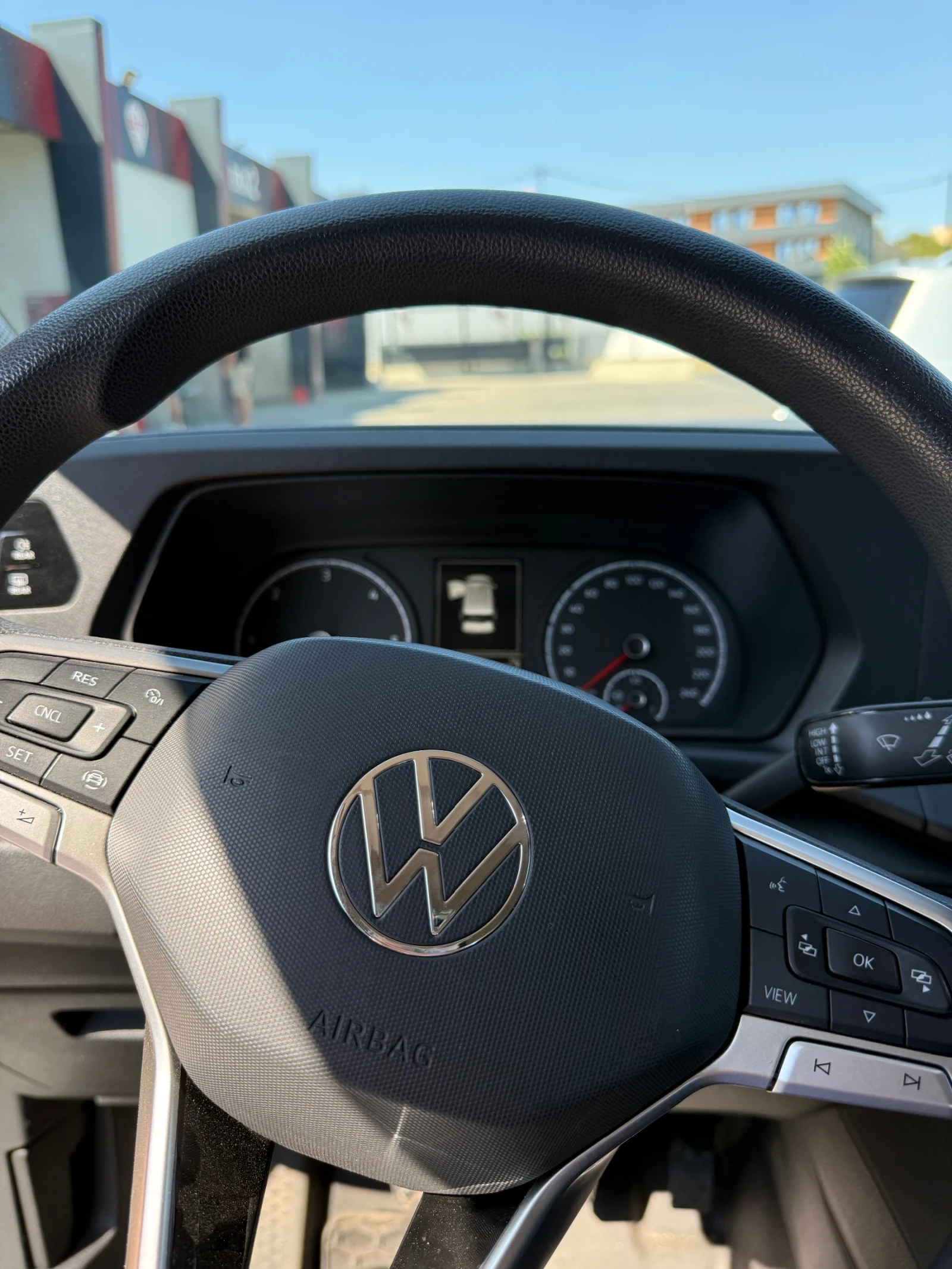 VW Caddy Пътнически, снимка 8 - Автомобили и джипове - 56007647