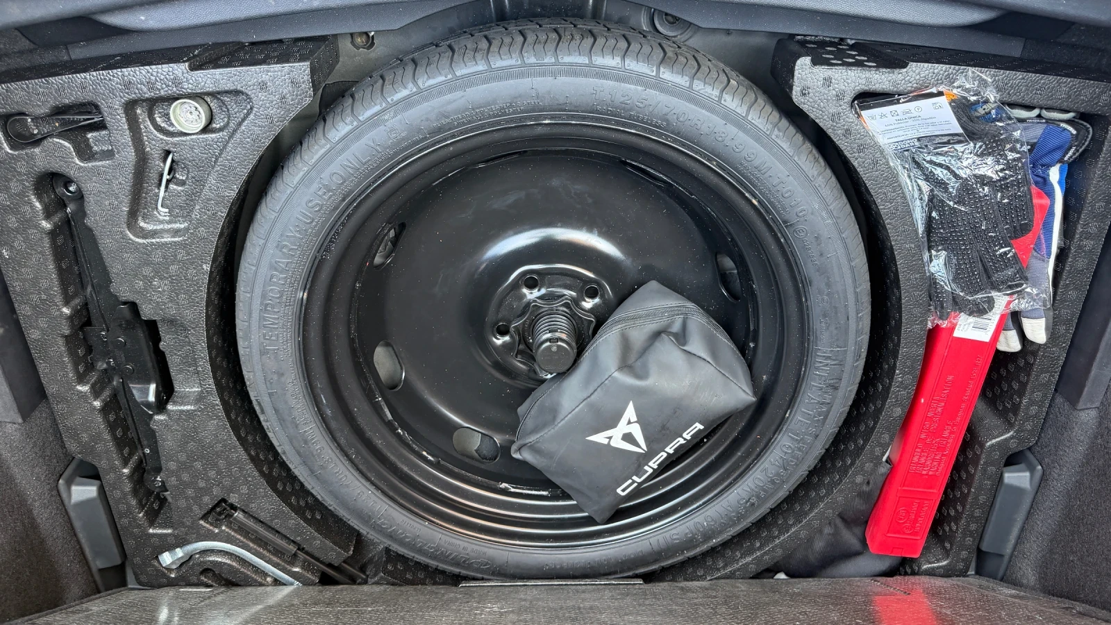 Cupra Formentor 2.0 TDI 4х4, снимка 9 - Автомобили и джипове - 56140277