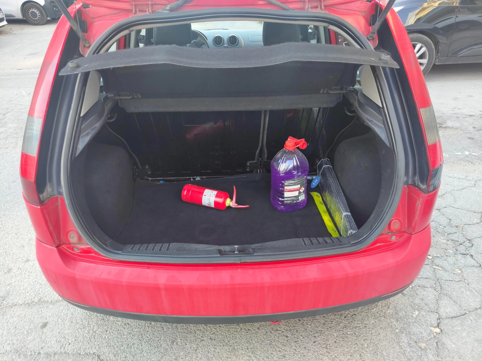 Ford Fiesta 1.3, снимка 9 - Автомобили и джипове - 56167051