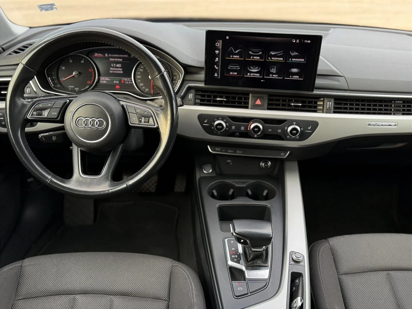 Audi A4 QUATTRO 40 TDI , снимка 7 - Автомобили и джипове - 56522655