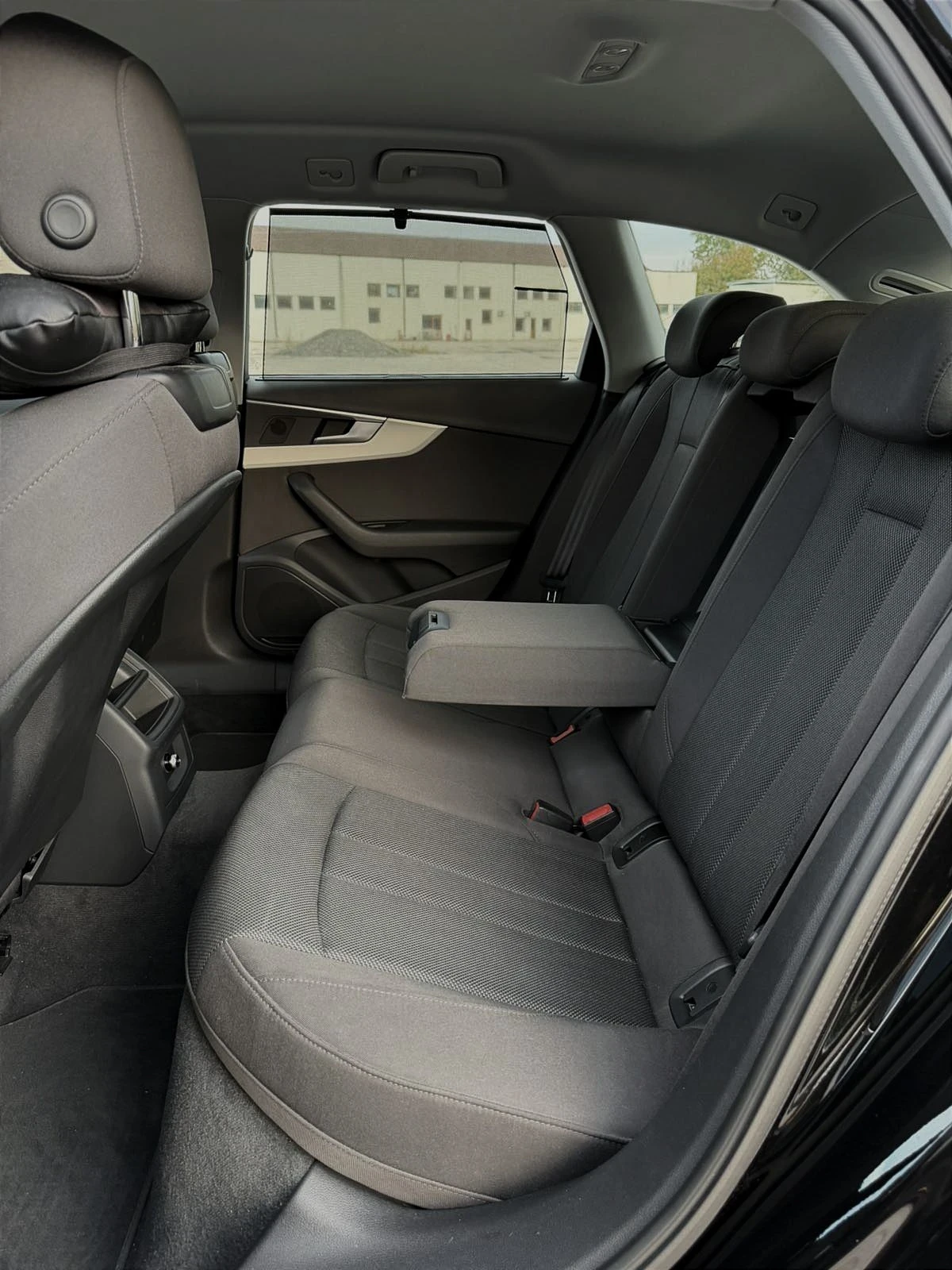 Audi A4 QUATTRO 40 TDI , снимка 12 - Автомобили и джипове - 56522655