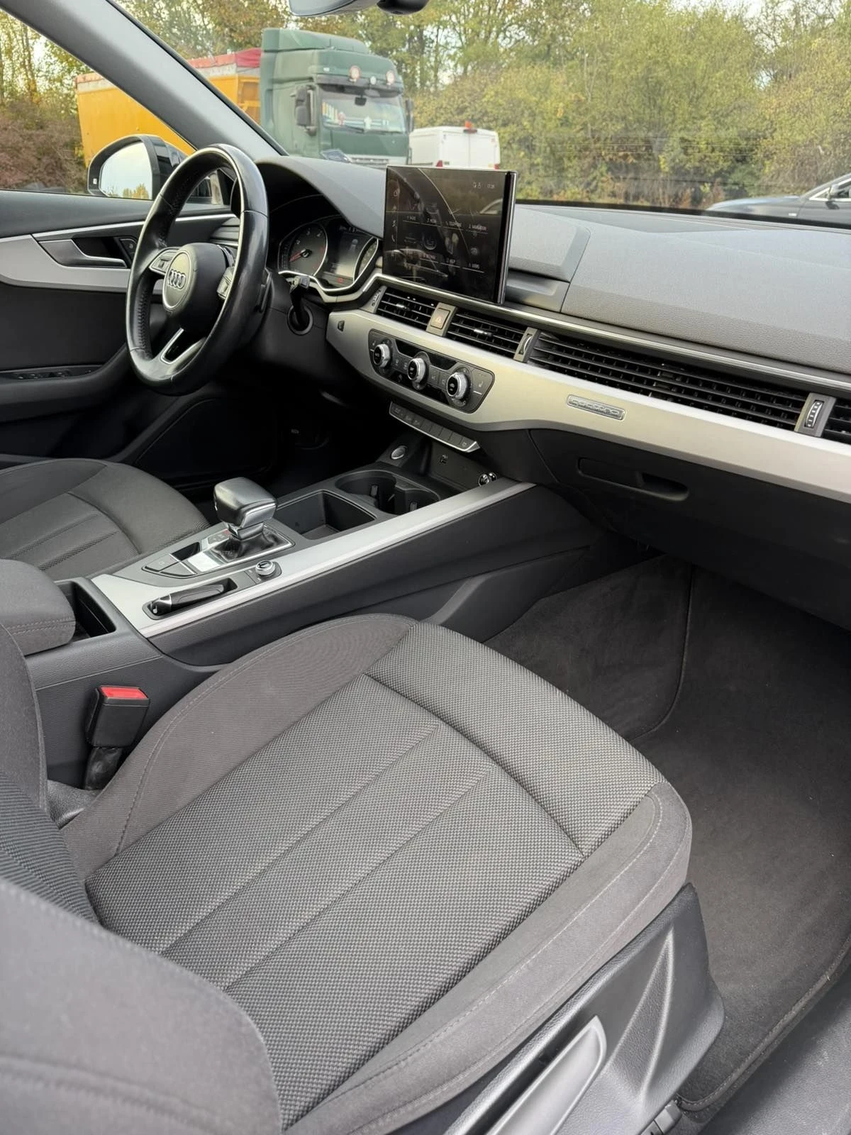 Audi A4 QUATTRO 40 TDI , снимка 10 - Автомобили и джипове - 56522655