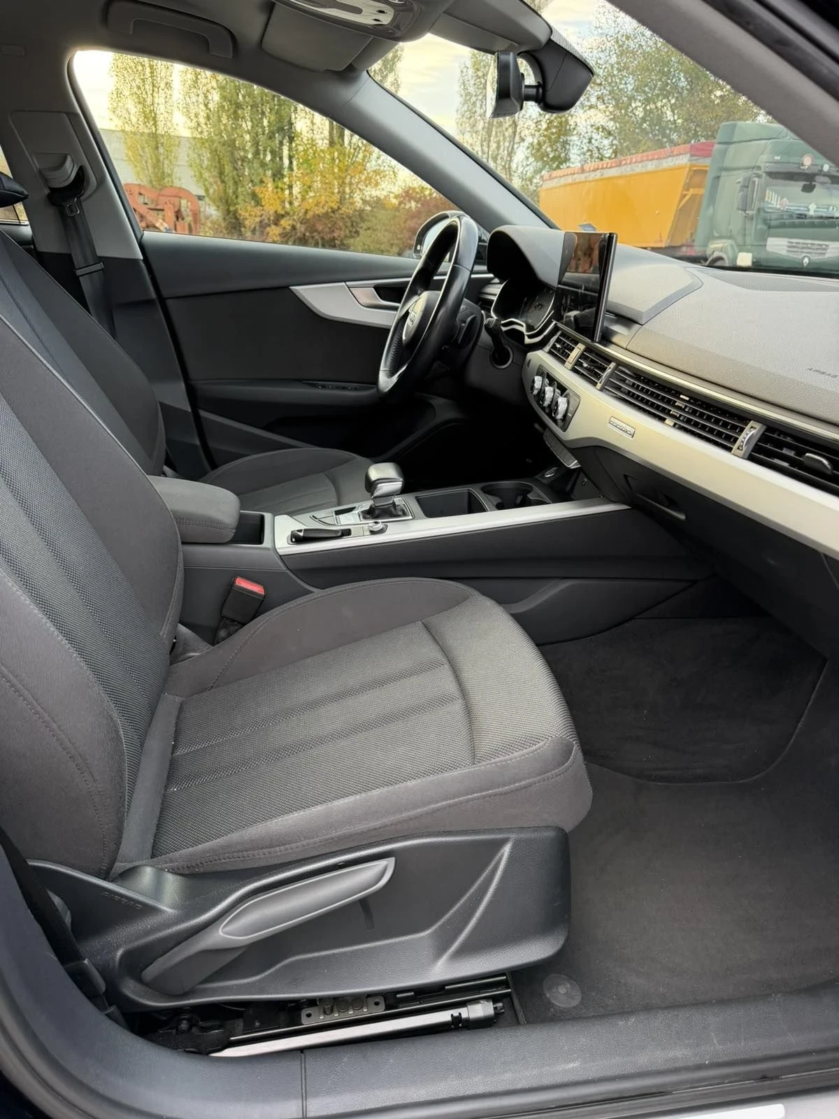 Audi A4 QUATTRO 40 TDI , снимка 11 - Автомобили и джипове - 56522655